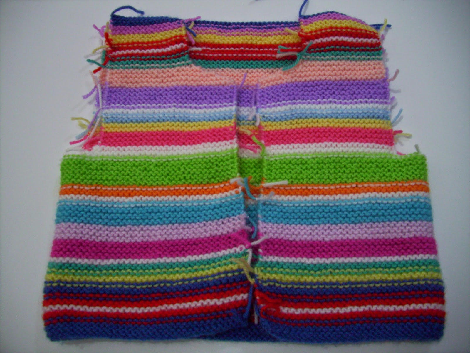 Türlü Çeşitli Haroşa Bebek Yeleği Yapılışı