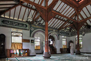 masjid hidayatullah jakarta