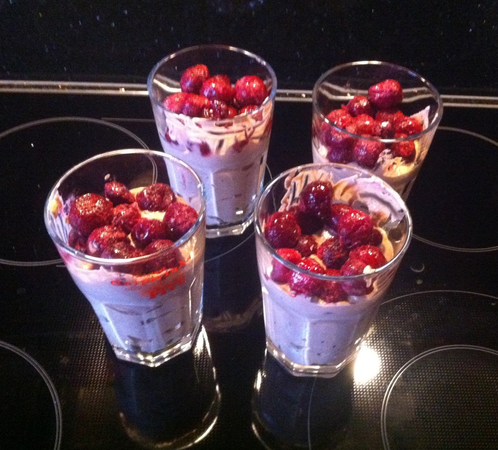 Wessels low carb Welt: Kirsch-Schokokuchen im Glas