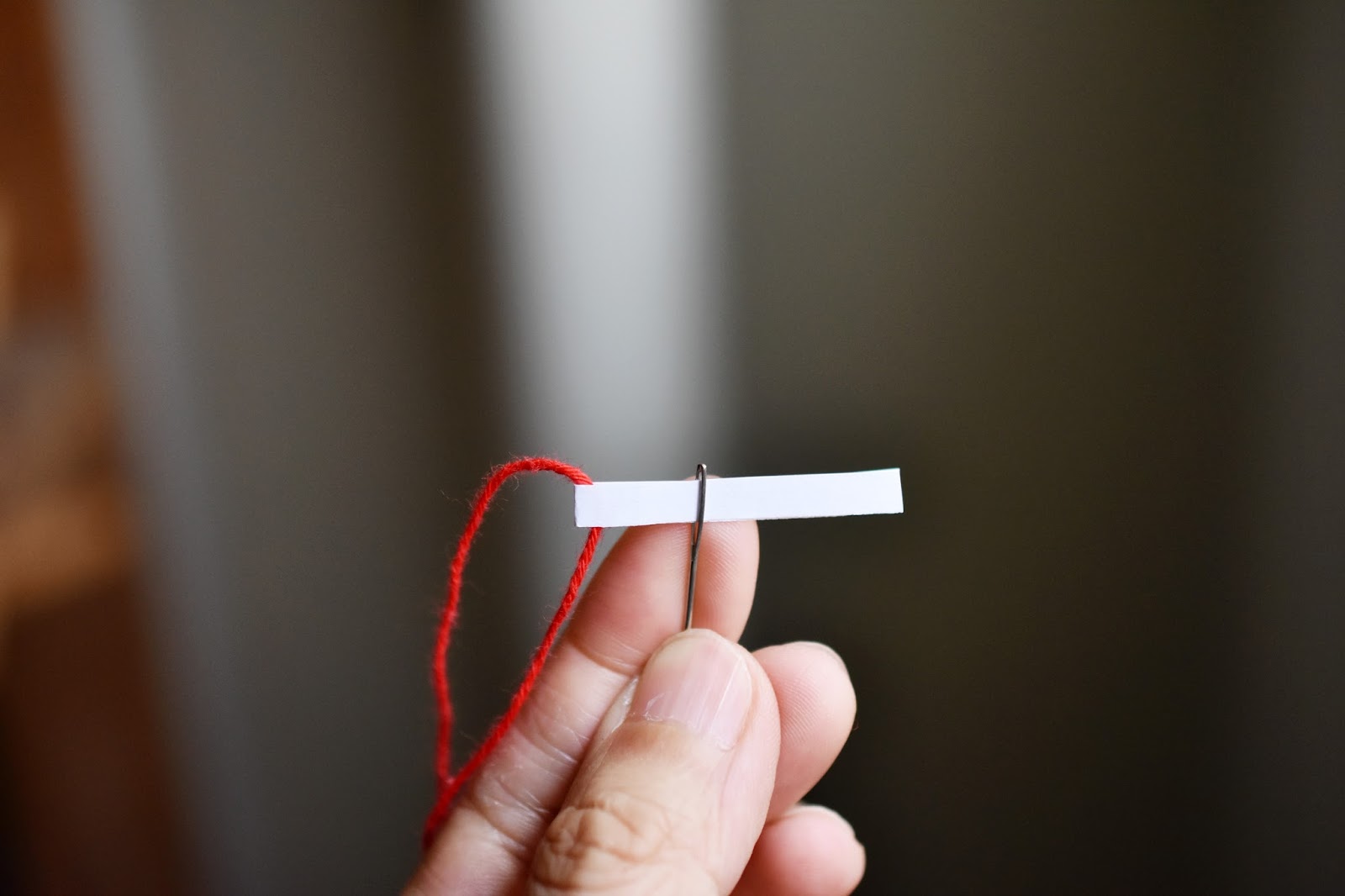 Threading a needle Projects by Jane