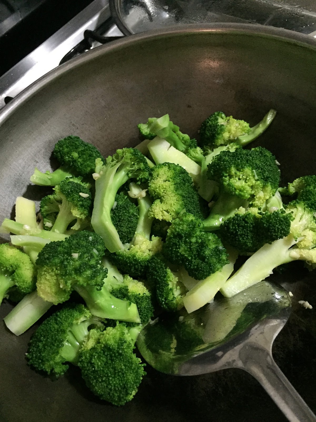 How To Cook Garlic Butter Broccoli