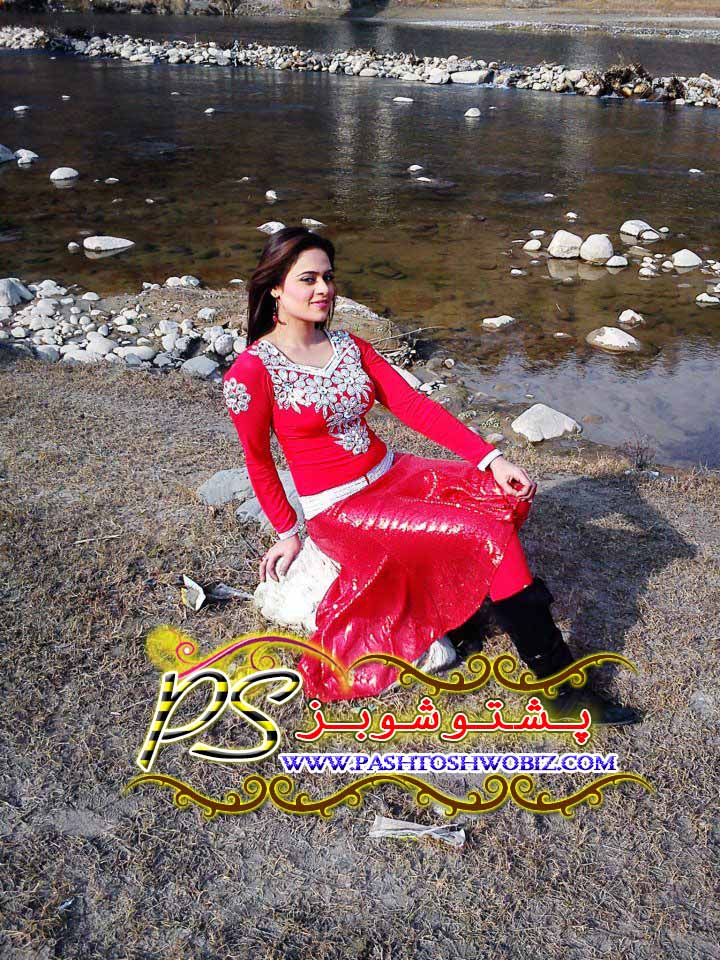 Queen Of Pashto Cinema Sobia Khan New Photos In Film Sarkar 