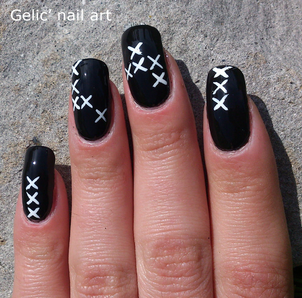 Gelic' nail art 31DC2013 Day 7; Black and white cross stitch nail art