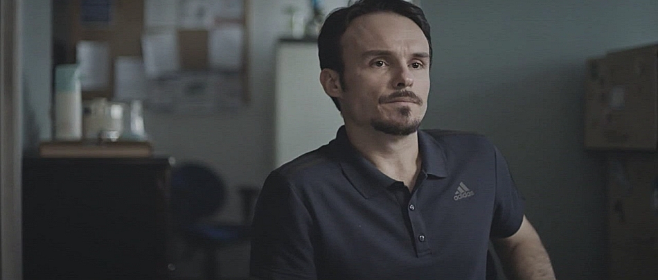 AOS TEUS OLHOS (WEB-DL/NACIONAL/720P) - 2017 Olhos%2B10