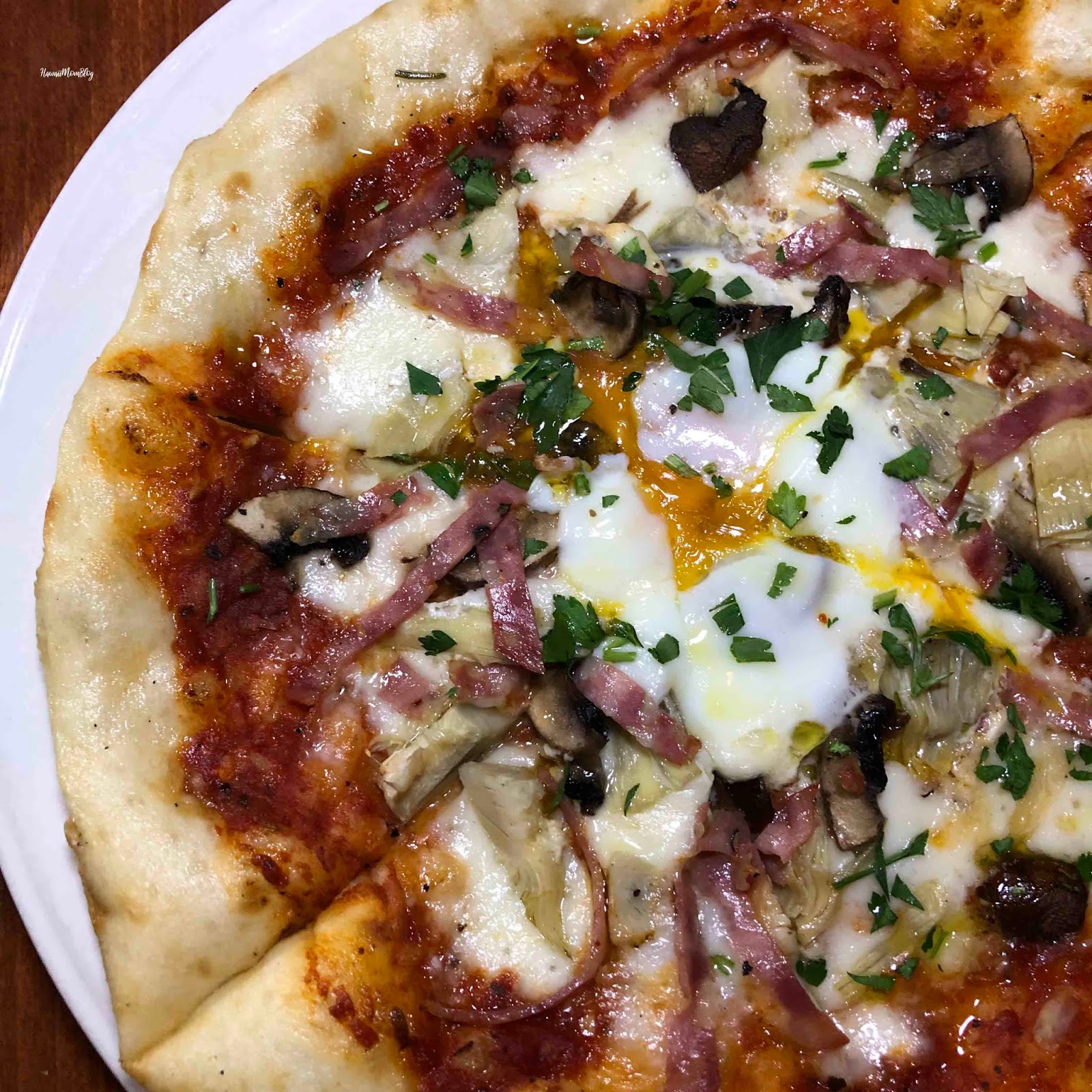 Hawaii Mom Blog Happy Hour at Vino