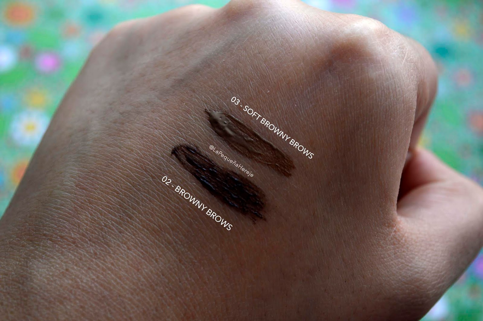 La ceja perfecta con Make me Brow de Essence ️