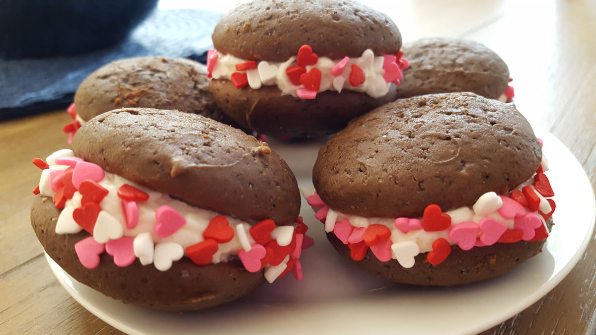 Traditional New England Whoopie Pies