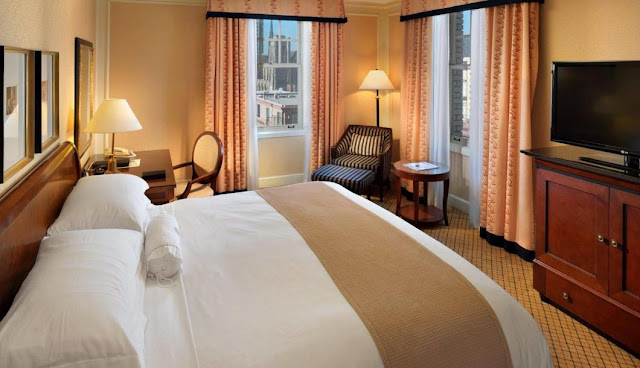 The InterContinental Mark Hopkins is a landmark Nob Hill destination with breathtaking views of the Bay Area, with a local legacy and grand architectural character that make it one of the most celebrated luxury hotels in San Francisco.