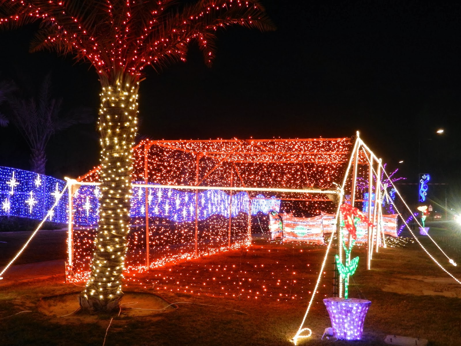 Kuweight 64 AHMADI LIGHTS KUWAIT NATIONAL AND LIBERATION DAY