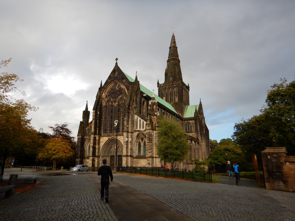 Catedral de Glasgow o catedral de San Mungo Escocia TRAVELFAMILYBOX