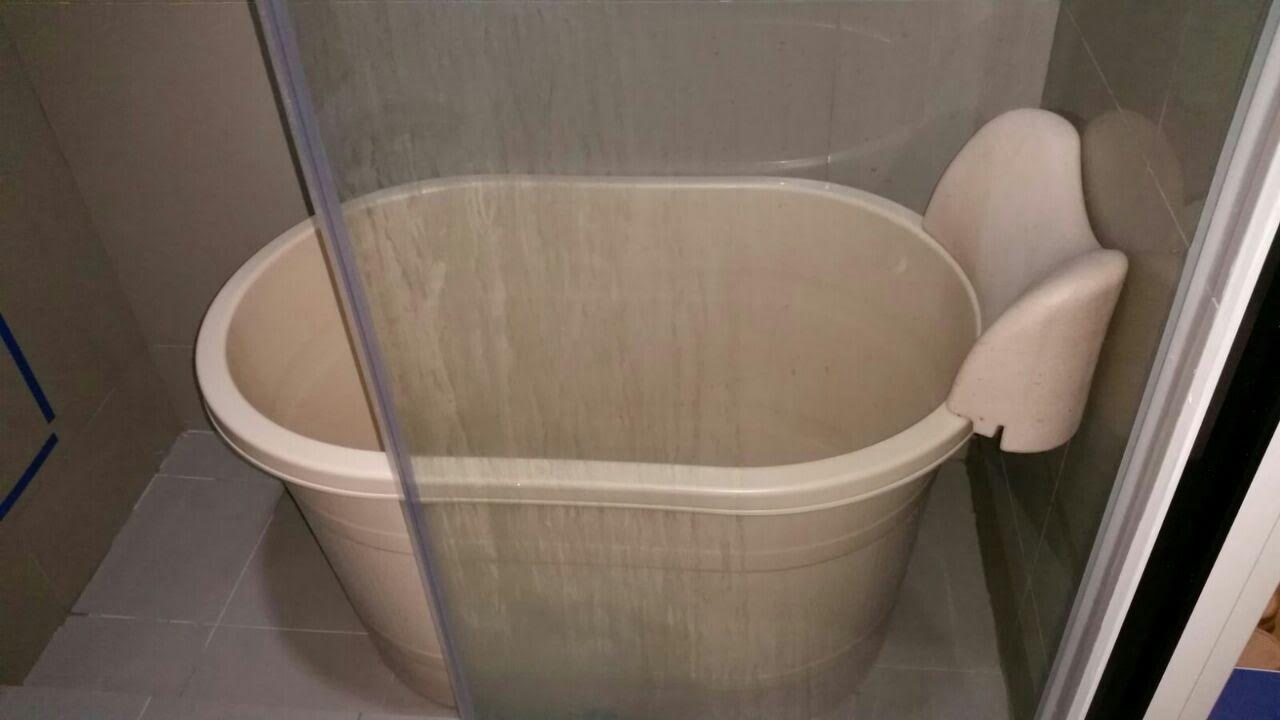 Affordable Bathtub For Singapore HDB Flat and Other Homes Bathroom