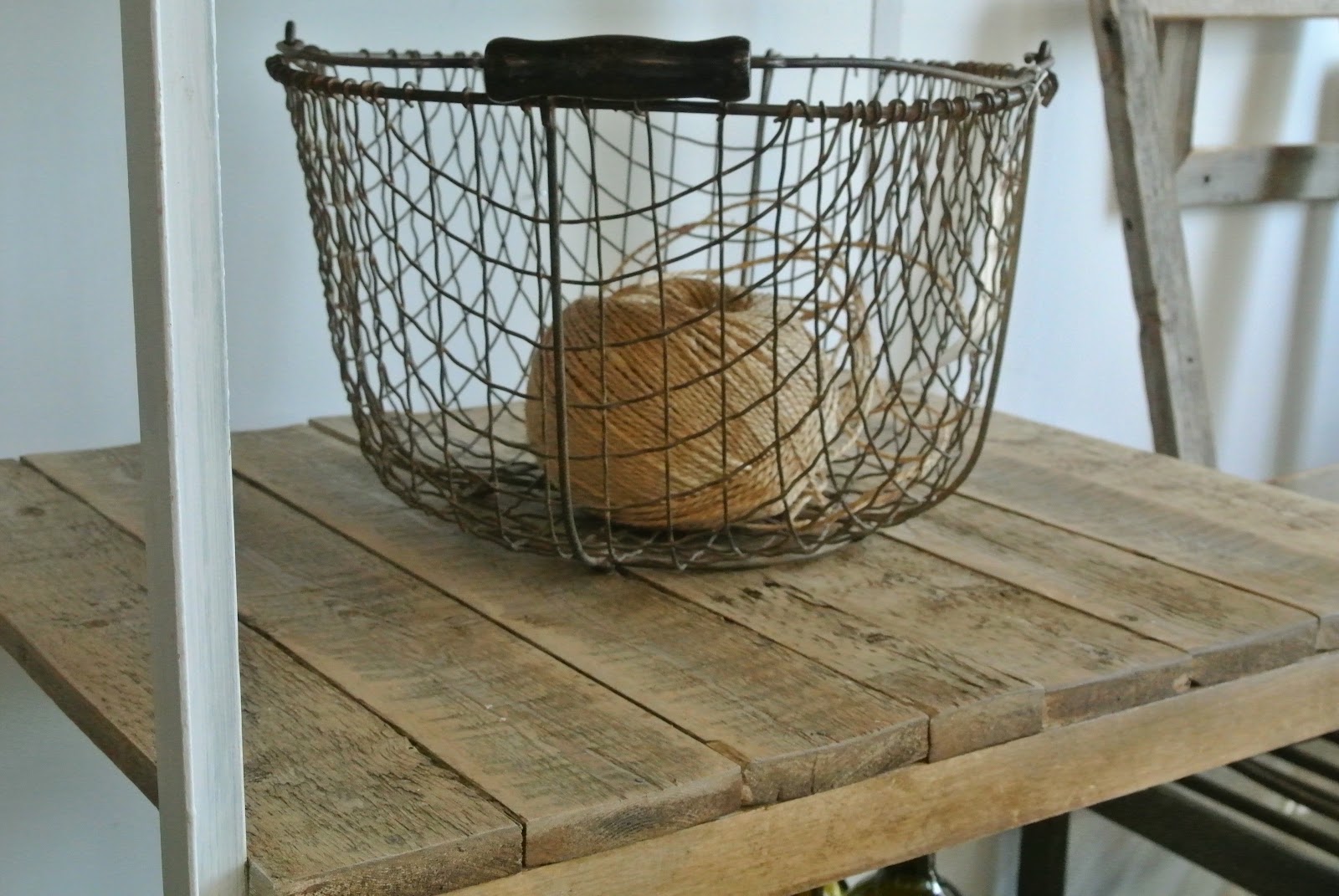 Brookline Street Studio Making Pallets Look like Barn Wood