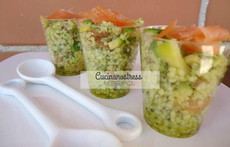 Cucinanostress MINI BICCHIERI CON COUS COUS, PESTO, SALMONE