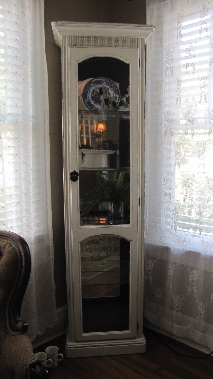 White Curio / White Wash Curio approx 30" x 12" x 76