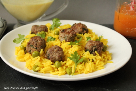 BOULETTES D'AGNEAU ET RIZ AUX ÉPICES DOUCES