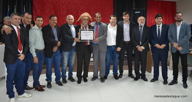Jairo Gomes recebe Título de Cidadão de Santa Cruz do Capibaribe