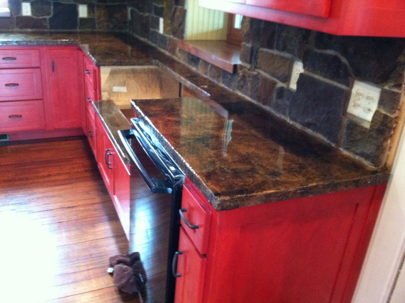 A Heritage of Arrows Countertops Cubic Zircon or Diamond?????