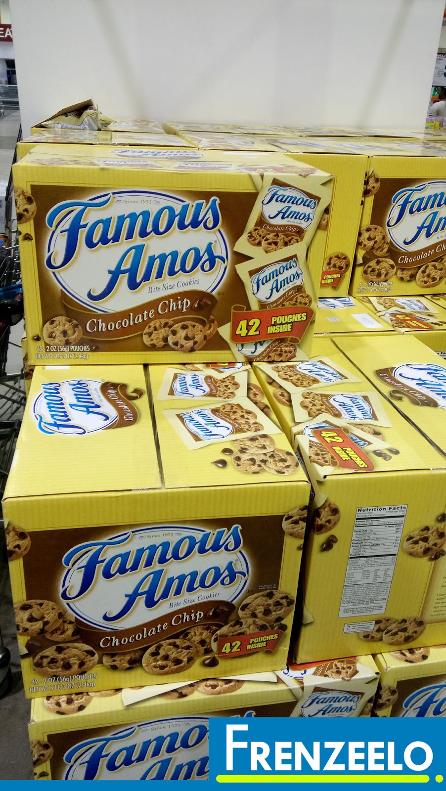 Frenzeelo Taking A Walk Around Warehouse Club in Joo Koon