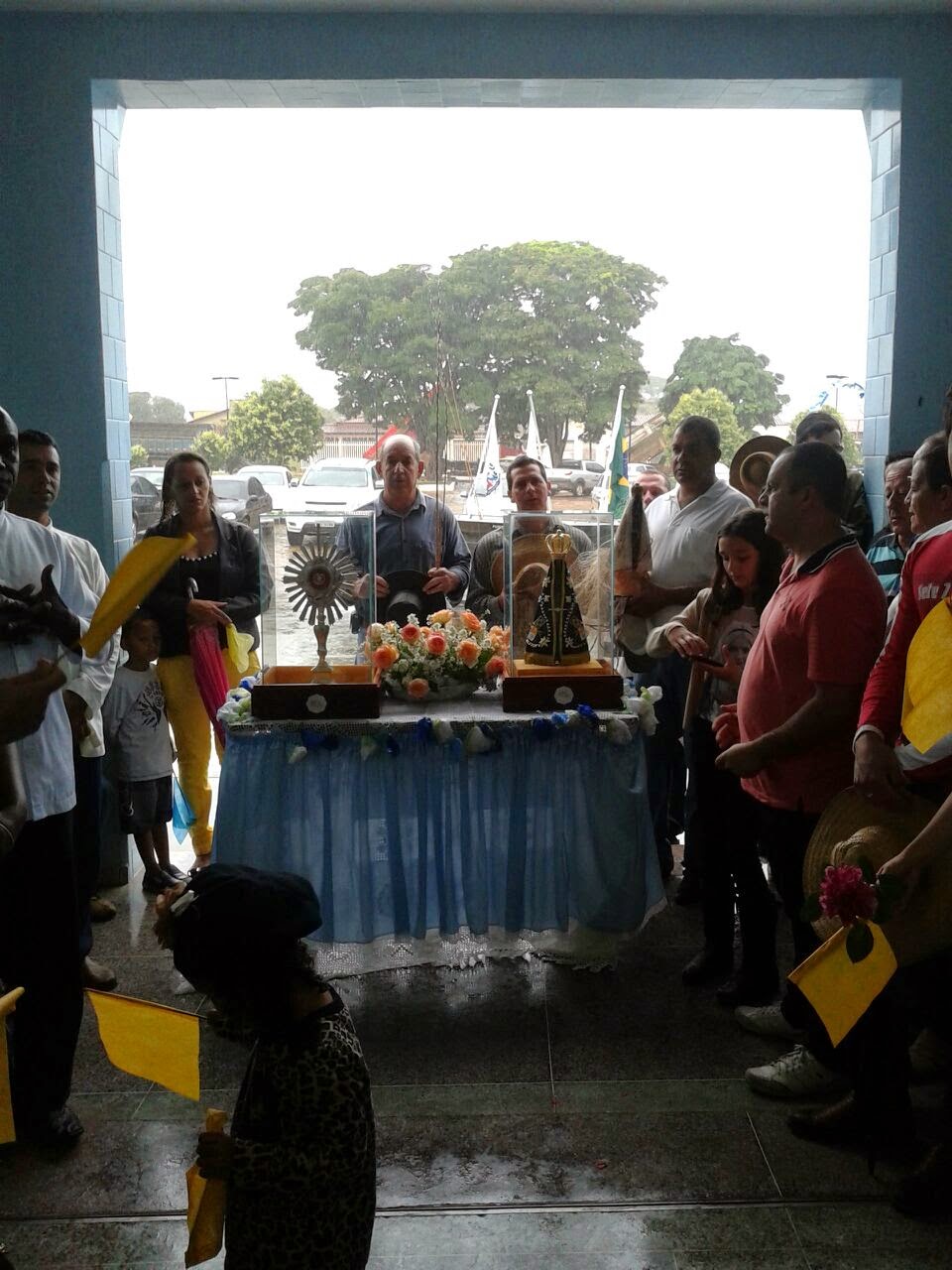 A VOZ DO POVO : Devotos de Cruzeiro da Fortaleza receberam a imagem de