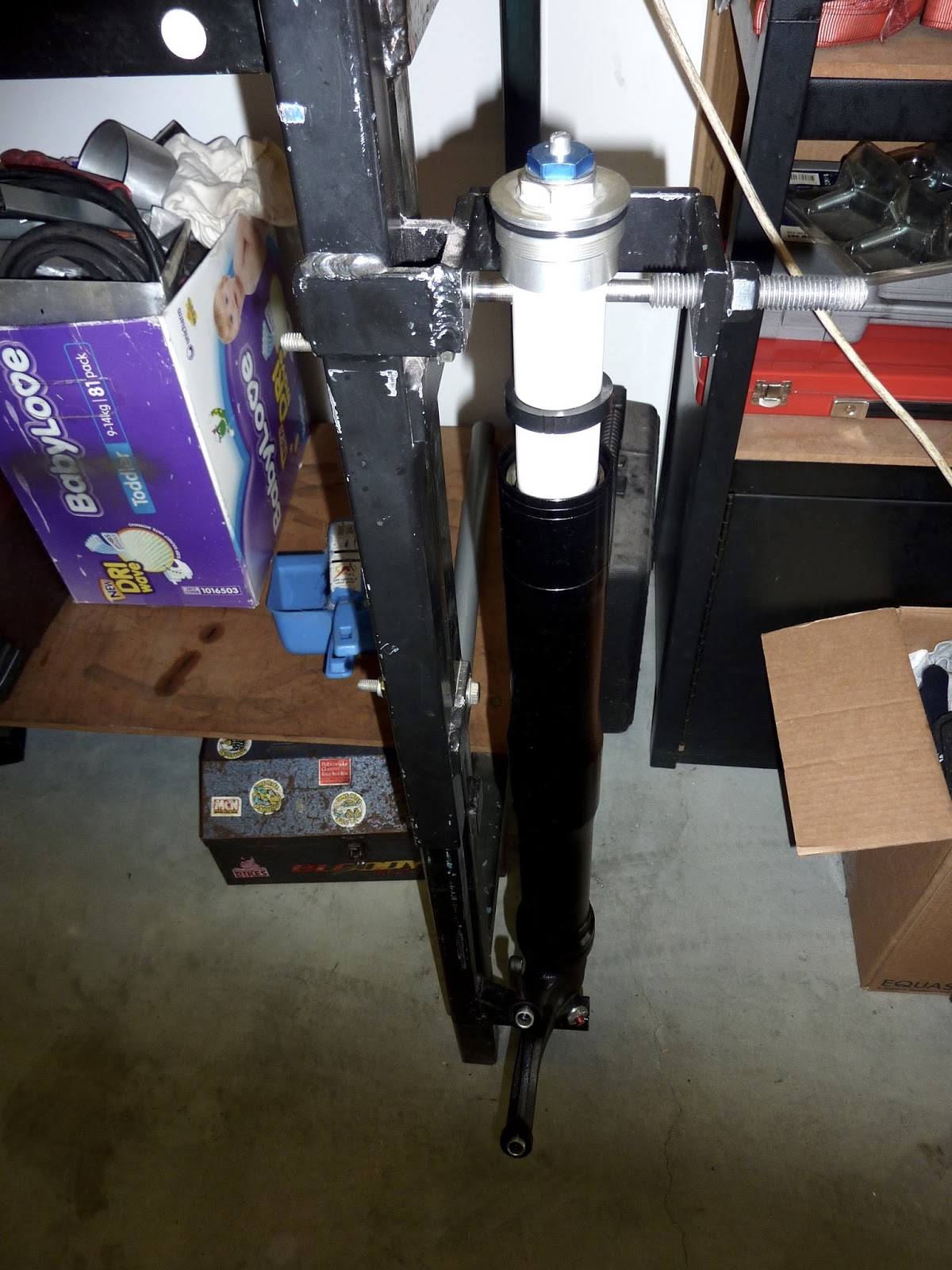 BikeTech7 Changing Fork Seals — 2011 2013 Honda CBR600RR