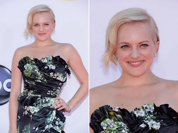 Elisabeth Moss wore Dolce and Gabbana Gown on the red carpet at the 2012 Emmy Awards on Sunday evening