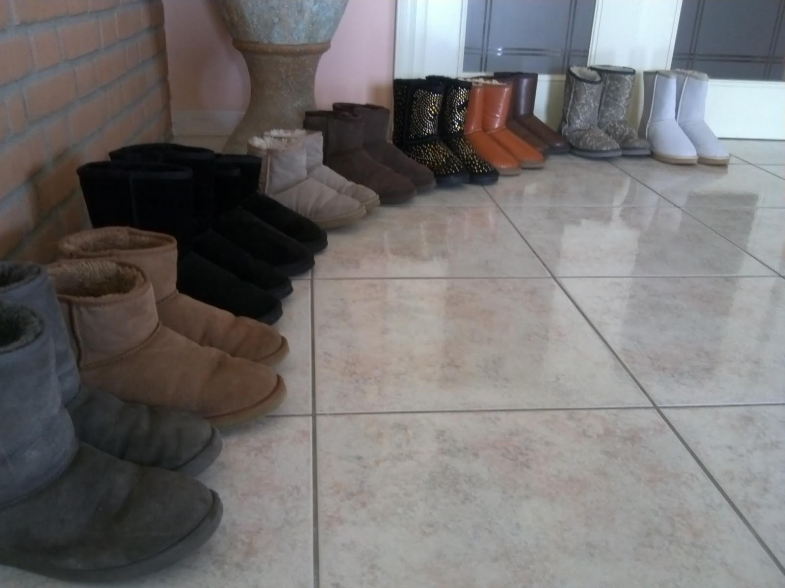 Merg ik zal sterk zijn De onze UGG Boots collection, my own - Melissa Cabrini