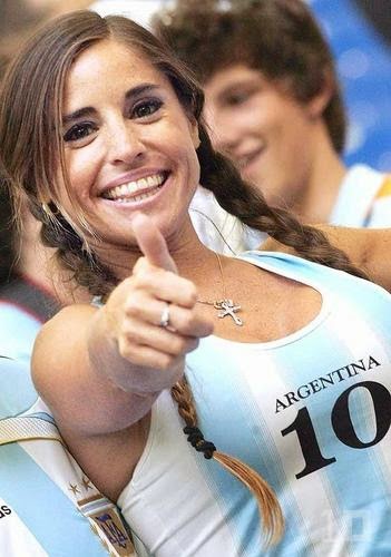 WM Brasilien 2014: sexy heissen Mädchen-Fußball-Fan, schöne Frau Unterstützer der Welt. Ziemlich Amateur girls, Bilder und Fotos  Argentina