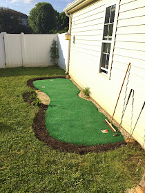 Little Bit Funky: How to make a backyard putting green! DIY putting green
