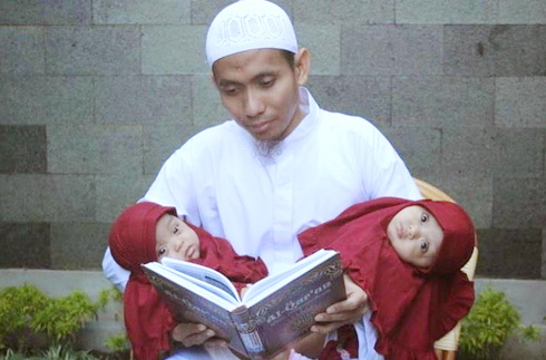 Ingin Anak Menjadi Hafiz Quran? Ikuti 8 Cara Mendidik Anak Berikut Ini!