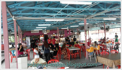 ruang makan yang luas dah selesa