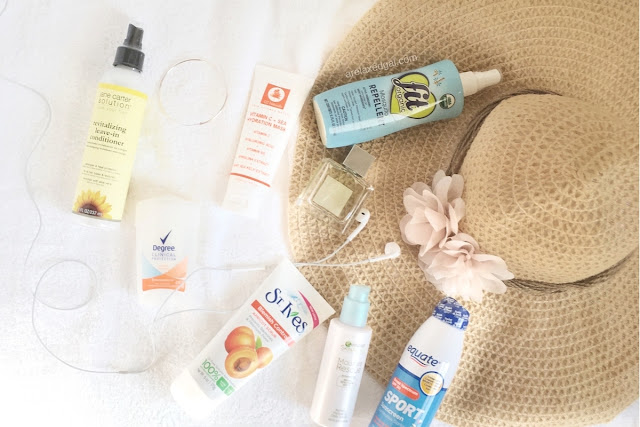 How I switch up my beauty products for summer | arelaxedgal.com