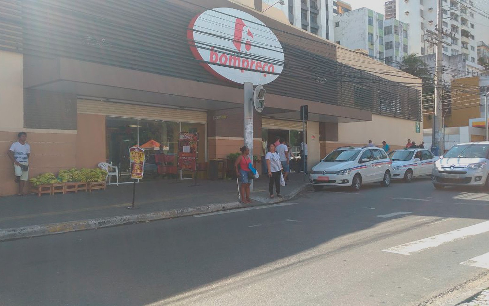 'Tratada pior do que um cachorro', diz transexual agredita após usar banheiro 'Tratada pior do que um cachorro', diz transexual agredita após usar banheiro