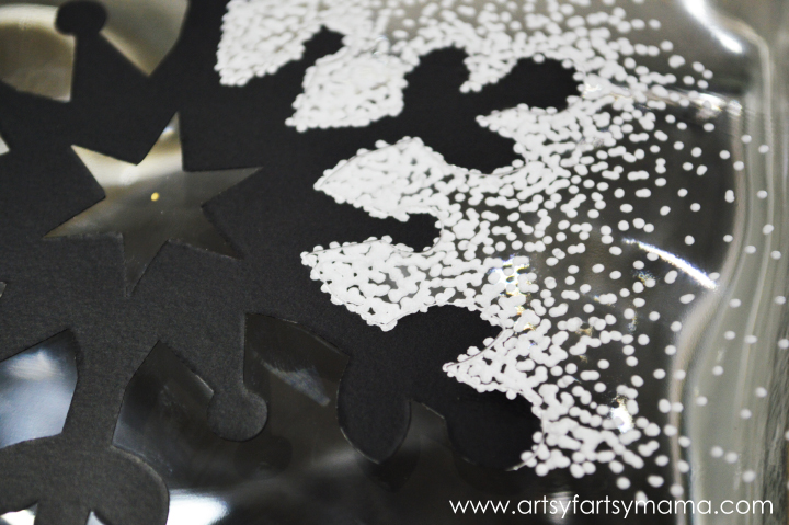 Sharpie Snowflake Block at artsyfartsymama.com #StaplesSharpie #PMedia