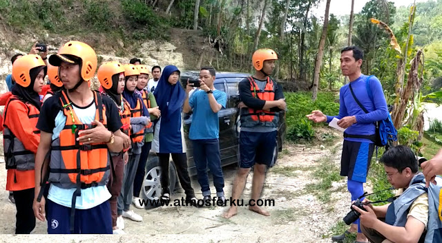 Melewati 3 Jeram Ekstrim dan Loncat dari Ketinggian 6 Meter, Sensasi Rahayu River Tubing