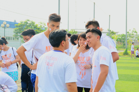 Lan dau tien teen 12 Chuyen Nguyen Hue tai Hue duoc don Le truong thanh - Anh 6