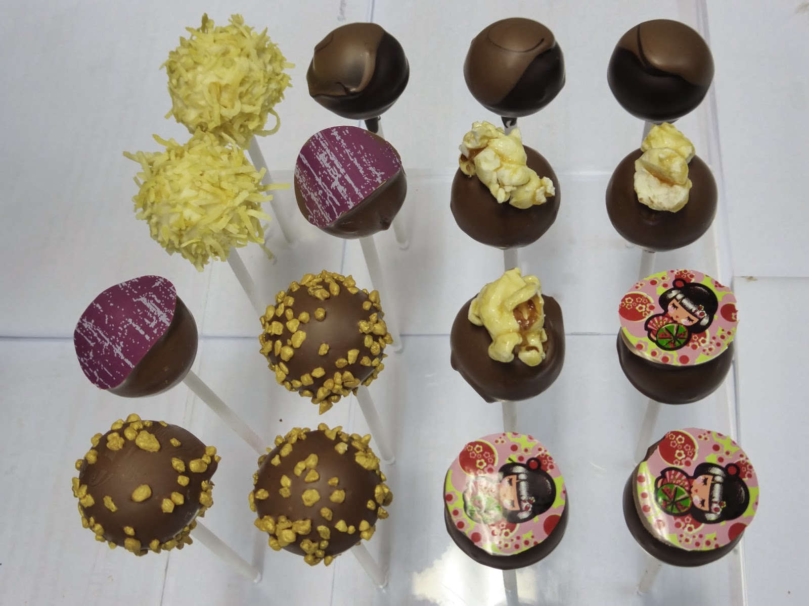 Natalie in Melbourne Chocolate lollipops