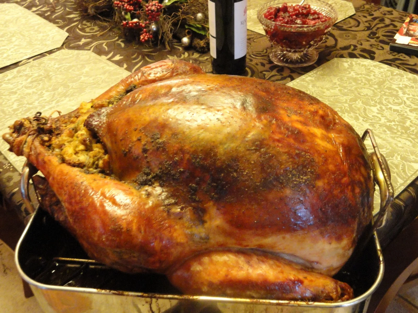 Thanksgiving-Round-Up-From-Cocktails-To-Dessert-Turkey.jpg