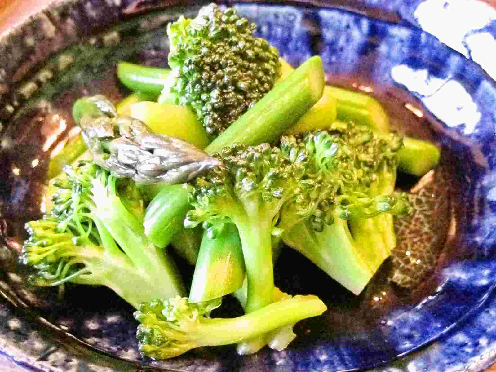 Recipes for Tom Broccoli and asparagus with oyster sauce