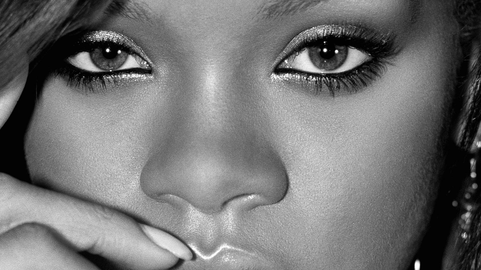 Mag HD Wallpapers: Rihanna Eyes