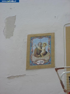 Azulejos e Placas de Pedra de Castelo de Vide, Portugal (Tiles)