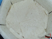 Cubriendo con pan de molde