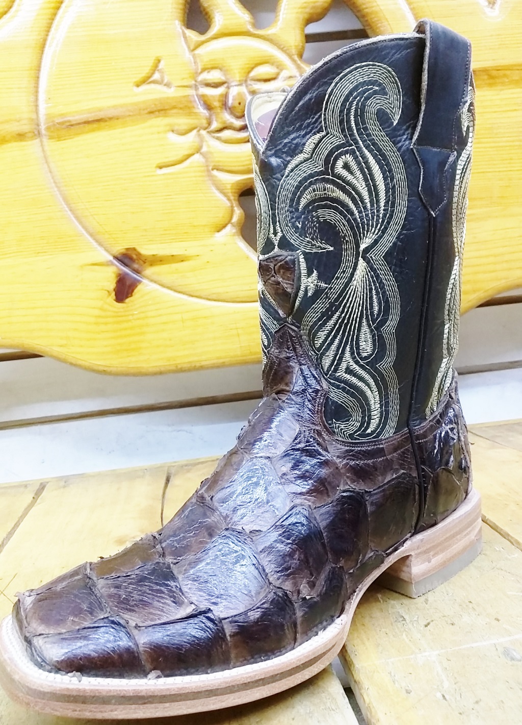 LEONBOOTS: BOTAS DE PESCADO PUNTA CUADRADA