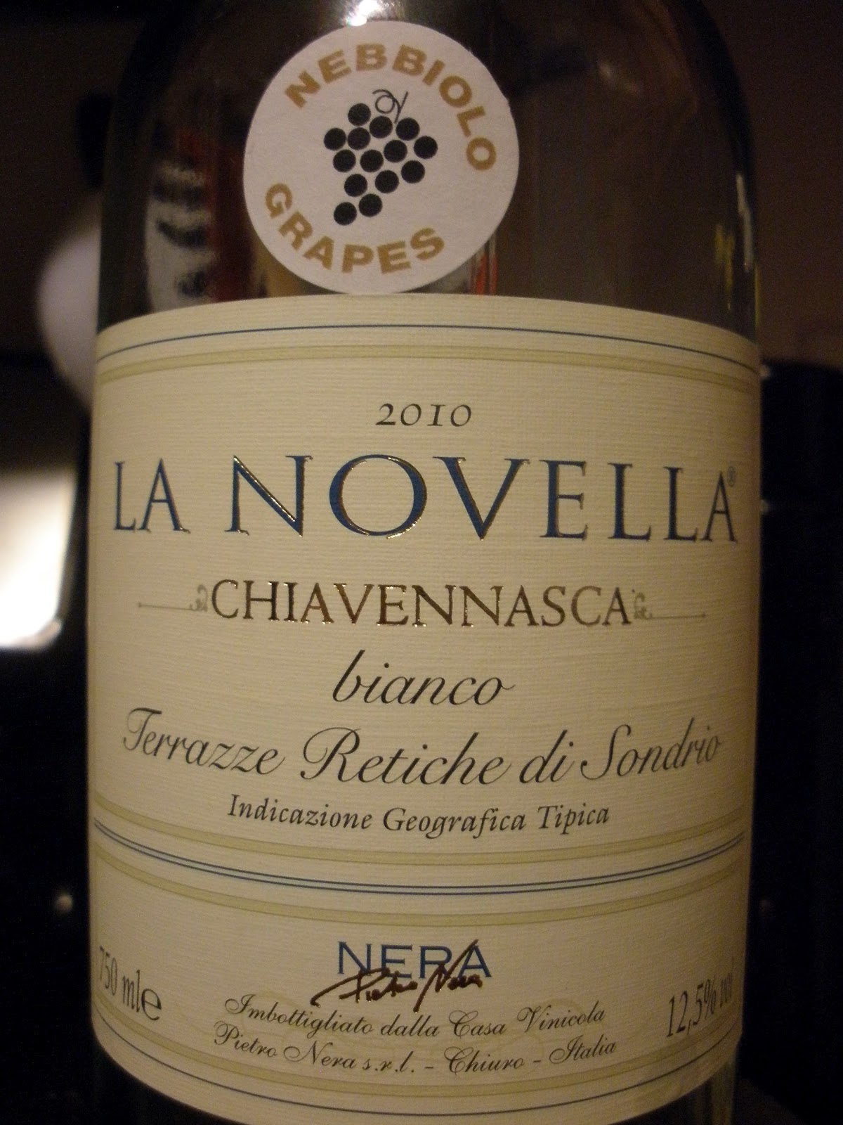 Fringe Wine: Sparkling Nebbiolo and Nebbiolo Bianco - Piemonte and ...