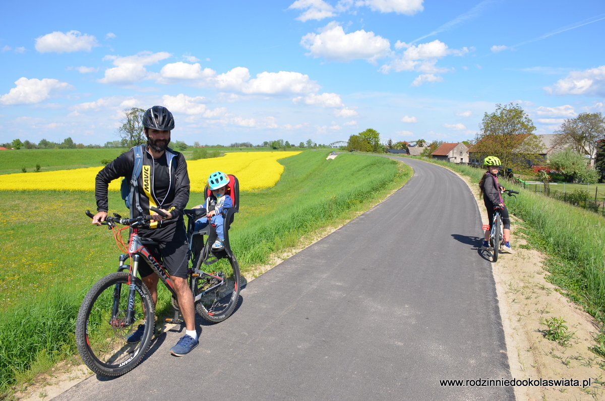 Malopolska Z Dziecmi Wislana Trasa Rowerowa Z Krakowa Do Niepolomic Rodzinnie Dookola Swiata