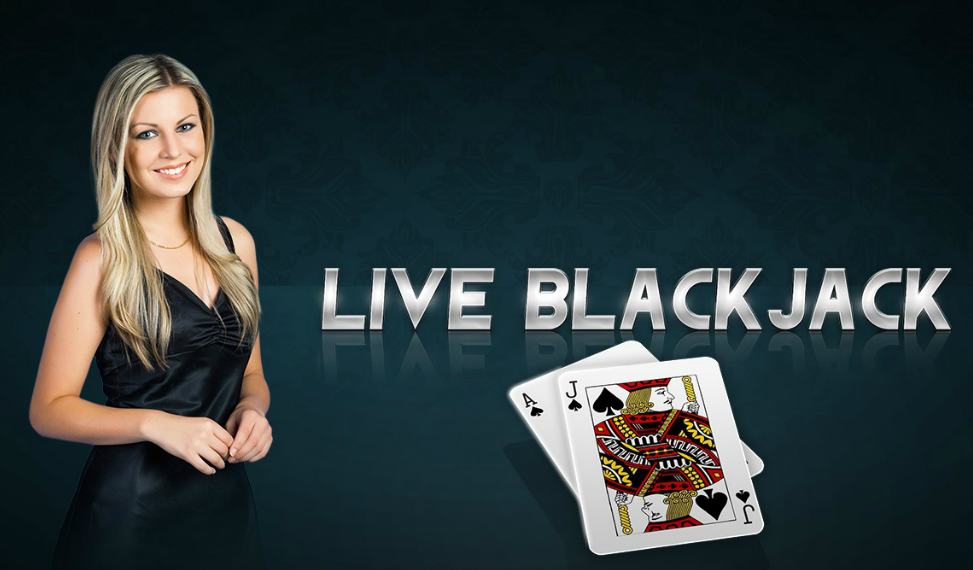 Казино с живыми дилерами. Стол блекджек. Blackjack 21. Игра блэкджек казино. Live blackjack.