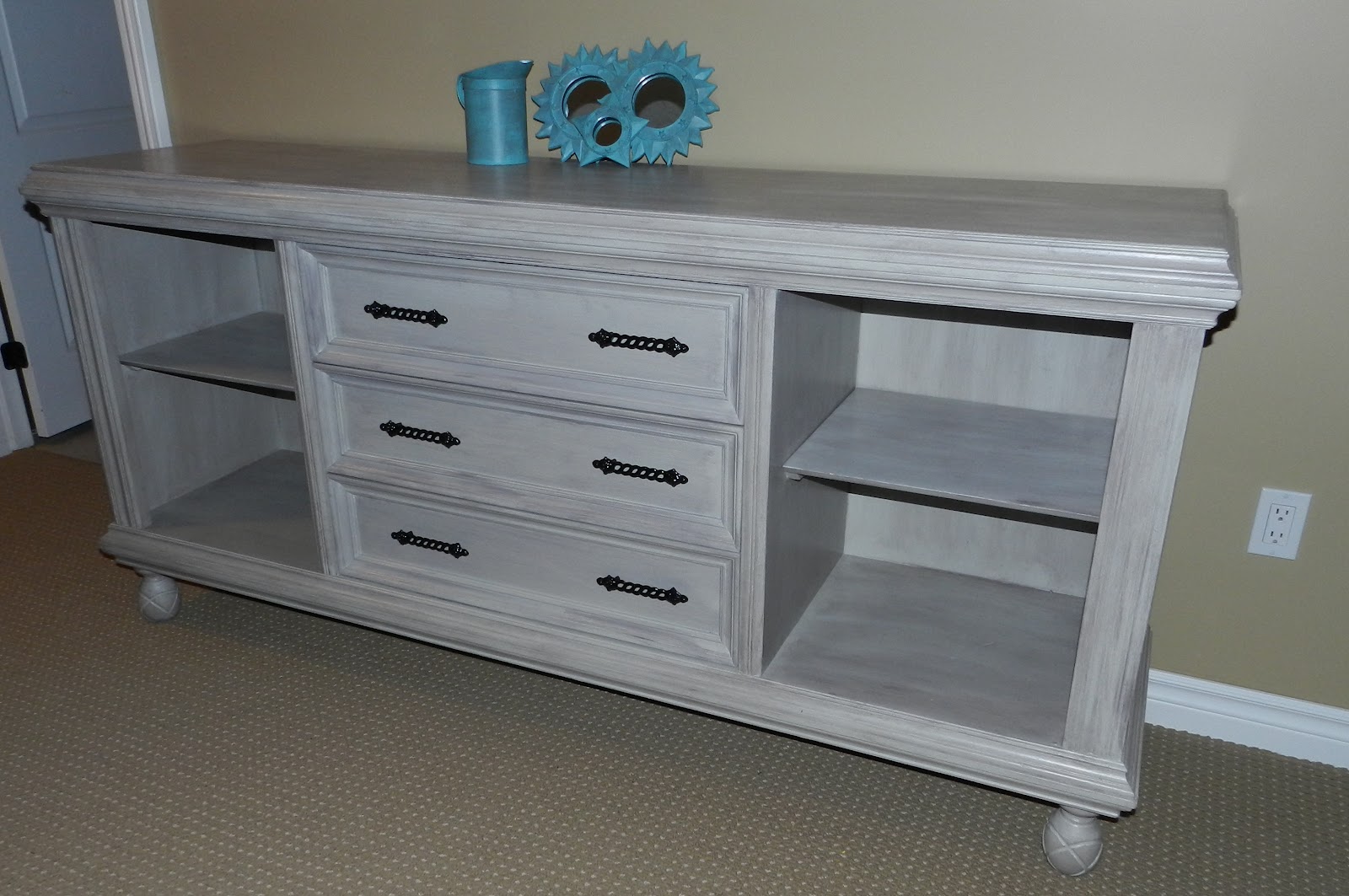 Crafty in Canada Even more dressers.