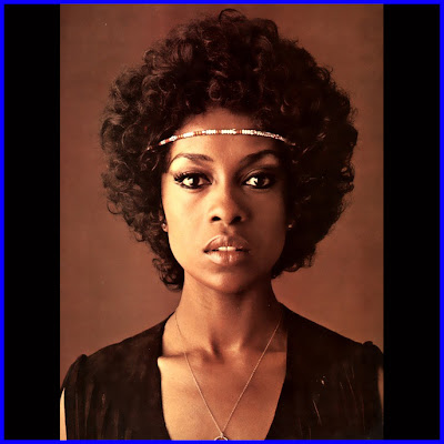 Magic Mac: Sexy: Lola Falana