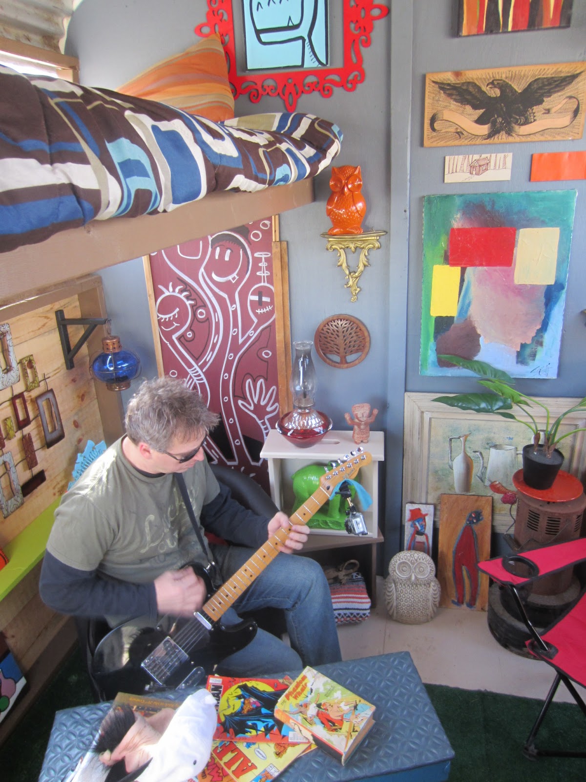 Relaxshacks.com: Hip-Hop meets DIY meets Tiny Housing? WTH!??