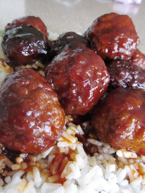 15 Easy Meal Planning Meals :: OrganizingMadeFun.com -- Slow Cooker Sweet and Tangy Meatballs