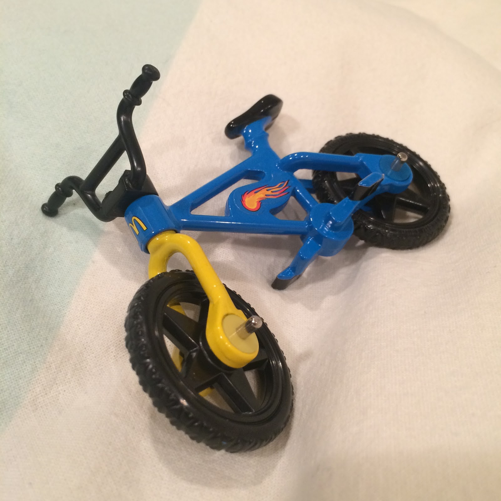 JULIAN'S HOT WHEELS BLOG BMX Bike (2000 McDonald's Happy Meal Toy 10)